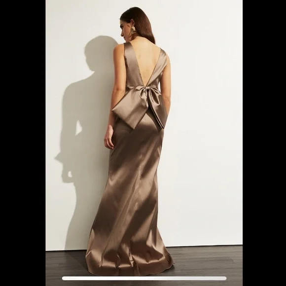 Sachin babi brass Penelope gown - Picture 3 of 9